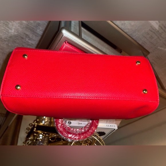 ✨Badgley Mishcka✨Medium Size Tote with Big Logo Eyelet in Red NWT - Picture 6 of 9